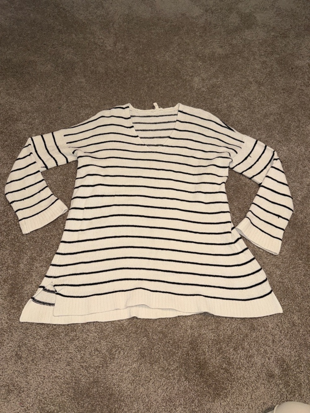 Eileen Fisher Cream and Black Striped V-Neck Sweater - Medium. B14